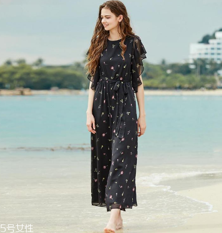 夏天穿什么連體褲好看？夏天適合穿什么連體褲？