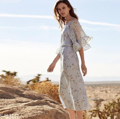 夏天穿什么連體褲好看？夏天適合穿什么連體褲？