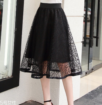 梨形身材穿什么長裙顯瘦 大屁股粗大腿穿什么裙子好