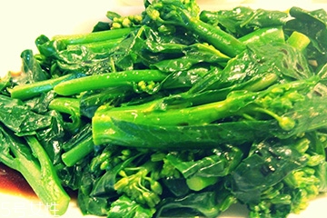 芥蘭可以和什么一起吃？芥蘭可以和豬心一起吃嗎？