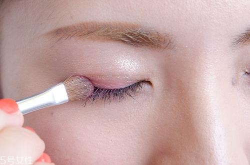 兔子眼妝畫法圖解 兔眼妝怎么畫 兔子眼妝畫法圖解 兔眼妝怎么畫