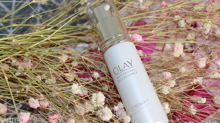 olay水感透白系列與水感透白臻粹系列哪個好？什么區(qū)別？