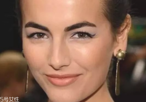 怎么看化妝品有沒有過期 化妝品壞掉的現(xiàn)象有哪些 怎么看化妝品有沒有過期 化妝品壞掉的現(xiàn)象有哪些