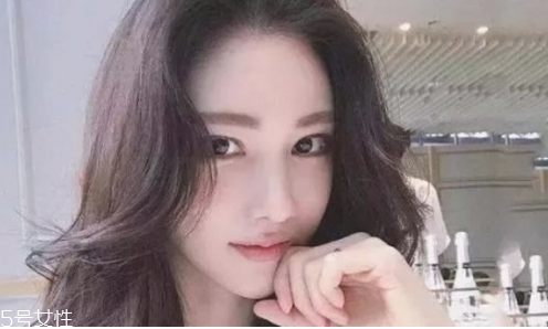 怎么看化妝品有沒有過期 化妝品壞掉的現(xiàn)象有哪些 怎么看化妝品有沒有過期 化妝品壞掉的現(xiàn)象有哪些