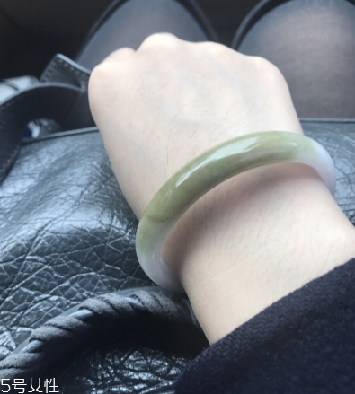 手鐲對身體有好處嗎？手鐲有哪些好處？