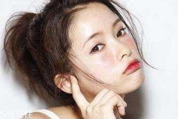 腮紅不顯色怎么辦？腮紅不上色的原因