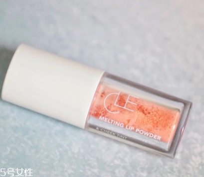 唇膏能讓睫毛變長(zhǎng)嗎？潤(rùn)唇膏涂睫毛會(huì)增長(zhǎng)嗎？