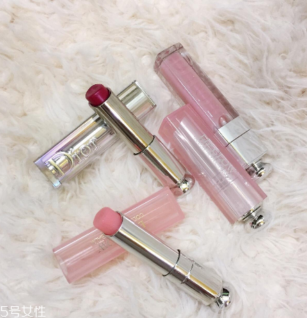 唇膏有毒嗎？唇膏吃進(jìn)去有毒嗎？