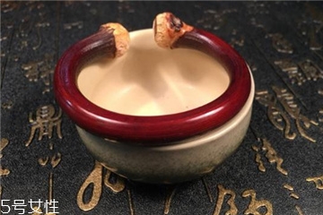 雞血藤手鐲有什么功效？雞血藤手鐲佩戴的好處