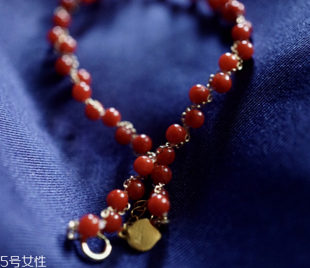 紅珊瑚手鏈有什么寓意？紅珊瑚手鏈寓意是什么？