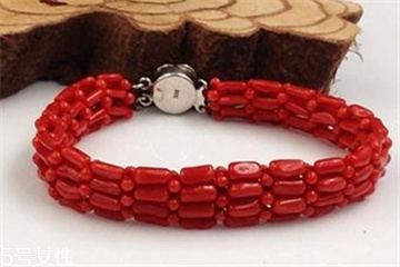 紅珊瑚手鏈多少錢(qián)？紅珊瑚手鏈?zhǔn)袌?chǎng)價(jià)格