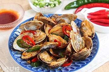 文蛤下酒嗎？文蛤能和酒一起吃嗎？