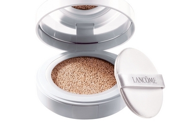 氣墊是粉底液嗎？氣墊和粉底液是一個東西嗎？