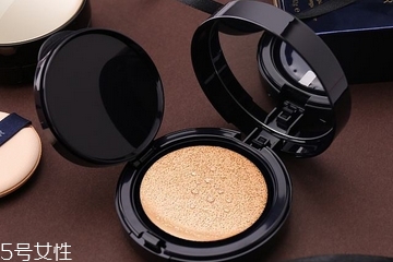 氣墊是干的還是濕的？氣墊都是濕的嗎？