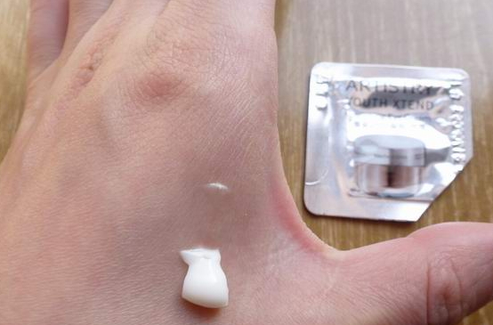 雅姿眼霜怎么樣？雅姿眼霜評測