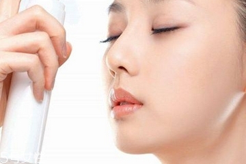 化妝水是保濕水嗎？化妝水是保濕用的嗎？