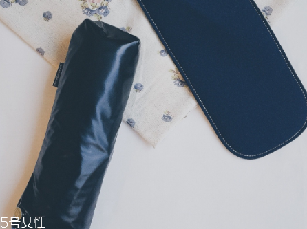 防曬傘可以淋雨嗎 什么樣的防曬傘能淋雨 防曬傘可以淋雨嗎 什么樣的防曬傘能淋雨