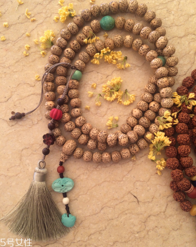 星月菩提手串真假鑒別 星月菩提真假怎么看？