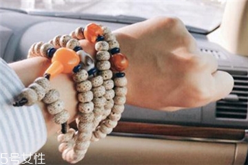 星月菩提手串真假鑒別 星月菩提真假怎么看？