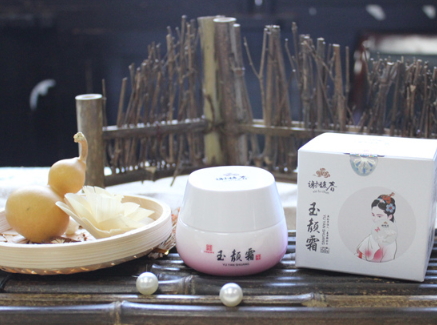 謝馥春玉顏霜要卸妝嗎？謝馥春玉顏霜搓泥嗎