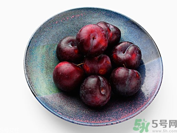 李子和灰子的區(qū)別？灰子的功效與作用