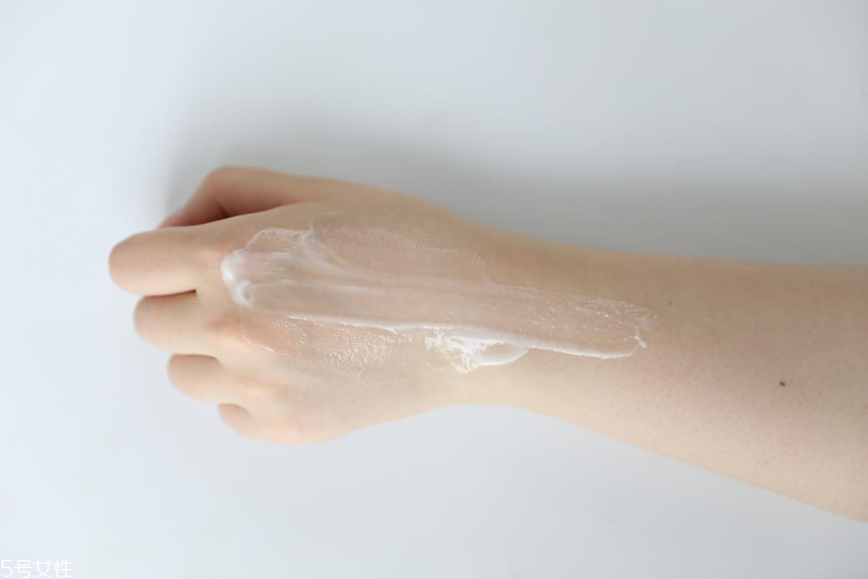 ampleur素肌霜怎么樣 ampleur素肌霜適合什么膚質(zhì) ampleur素肌霜怎么樣 ampleur素肌霜適合什么膚質(zhì)