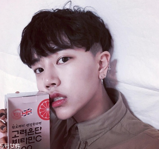 2022男生染什么顏色頭發(fā)好看 2022男生染發(fā)流行顏色 2022男生染什么顏色頭發(fā)好看 2022男生染發(fā)流行顏色