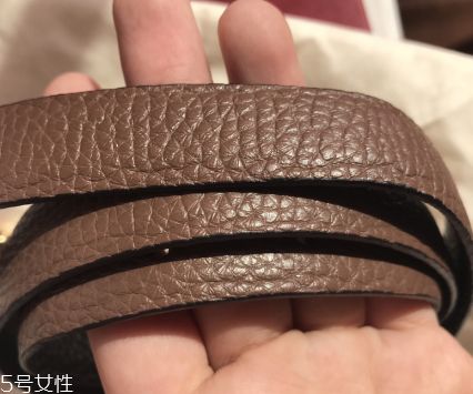 皮帶自動(dòng)扣怎么解開？自動(dòng)扣皮帶正確解法