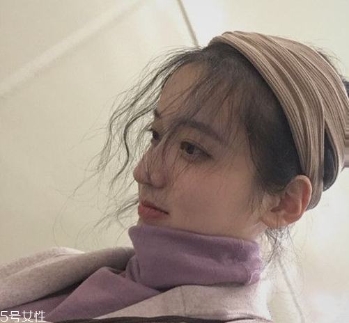 丸子頭怎么扎簡單好看 丸子頭有幾種扎法 丸子頭怎么扎簡單好看 丸子頭有幾種扎法