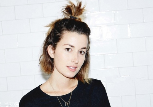 丸子頭怎么扎簡單好看 丸子頭有幾種扎法 丸子頭怎么扎簡單好看 丸子頭有幾種扎法