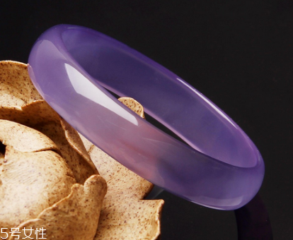 玉髓手鐲有什么好處？玉髓手鐲的功效