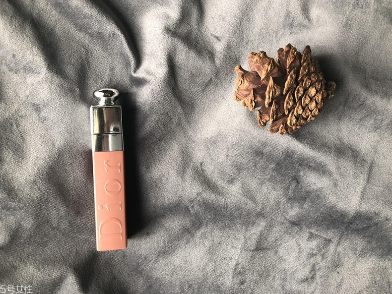 迪奧超模唇釉421是什么色 迪奧超模唇釉熱賣色評(píng)測(cè)