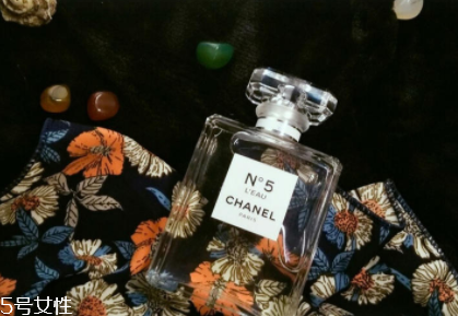 香奈兒5號(hào)香水什么味？大自然的味道