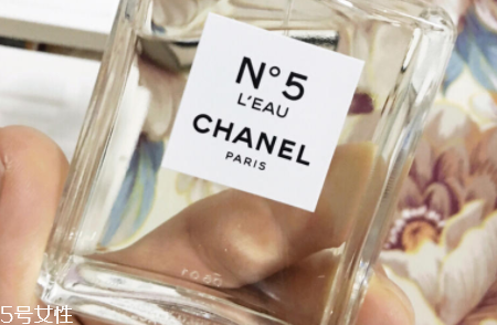香奈兒5號(hào)香水什么味？大自然的味道