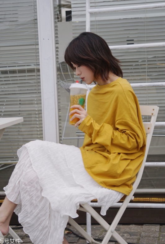 蛋糕裙適合什么人穿 蛋糕裙搭配什么上衣 蛋糕裙適合什么人穿 蛋糕裙搭配什么上衣