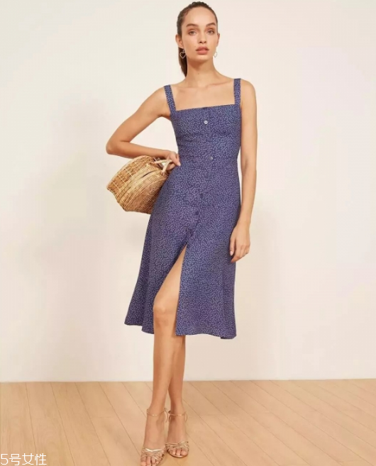 蛋糕裙適合什么人穿 蛋糕裙搭配什么上衣 蛋糕裙適合什么人穿 蛋糕裙搭配什么上衣