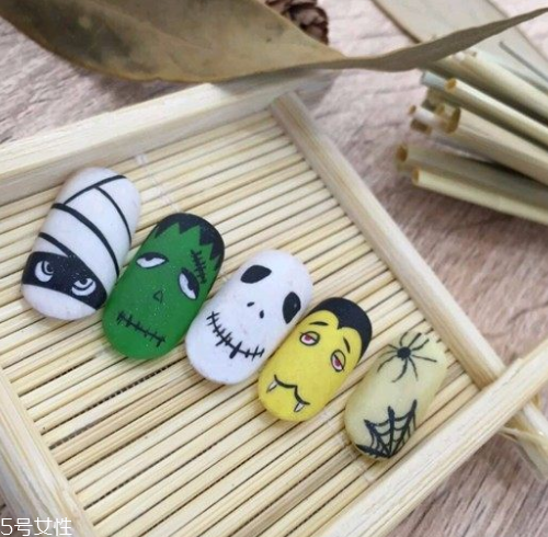 q版萬圣節(jié)美甲怎么做？q版萬圣節(jié)美甲教程