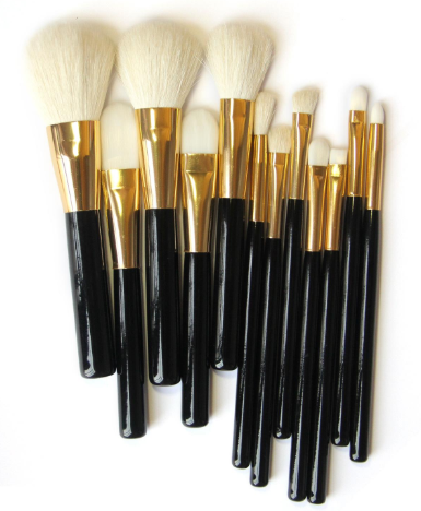 化妝刷清潔板怎么用？化妝刷清潔板使用方法