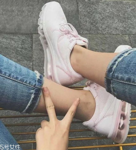 氣墊鞋適合跑步嗎？氣墊鞋可以跑步穿嗎？