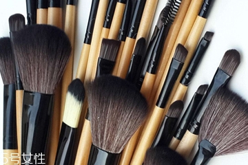 人造毛化妝刷怎么清洗？人造毛化妝刷用什么清洗？