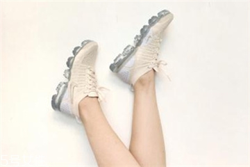 氣墊鞋適合跳遠嗎？跳遠穿氣墊鞋好嗎？