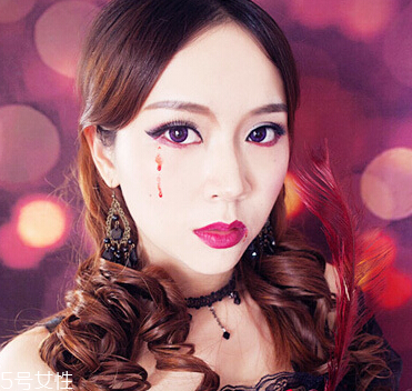 萬圣節(jié)蜘蛛眼妝怎么畫？2款蜘蛛眼妝詳細(xì)步驟