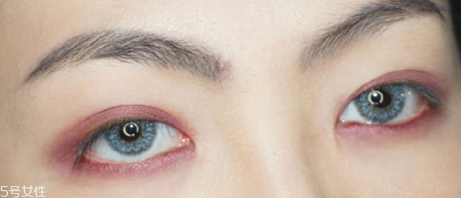 萬圣節(jié)蜘蛛眼妝怎么畫？2款蜘蛛眼妝詳細(xì)步驟