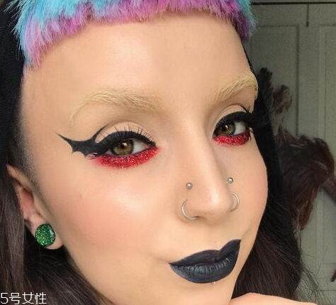 萬圣節(jié)蝙蝠眼妝怎么畫？超簡(jiǎn)單的蝙蝠眼妝畫法