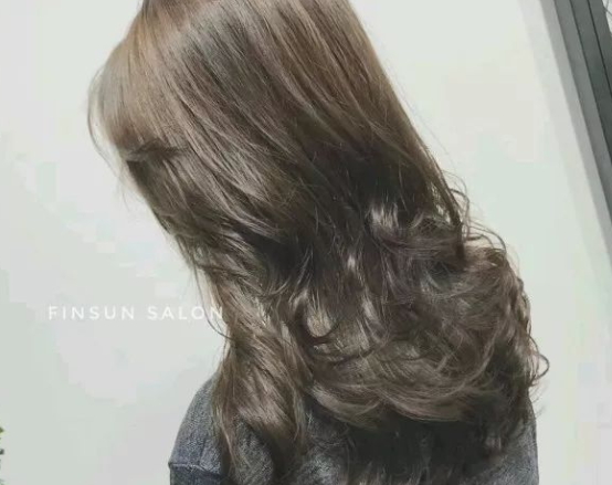 黑茶色顯白嗎？黑茶色適合黃黑皮嗎