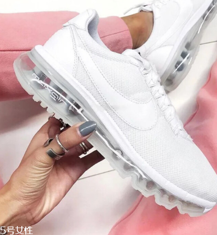 氣墊鞋穿起來(lái)什么感覺(jué)？氣墊鞋穿著舒服嗎？