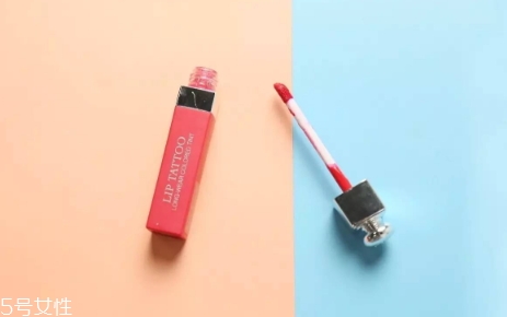 櫻桃粉口紅是什么顏色？櫻桃粉口紅試色圖片