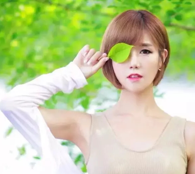 蜂蜜茶色是什么顏色？蜂蜜茶色頭發(fā)圖片