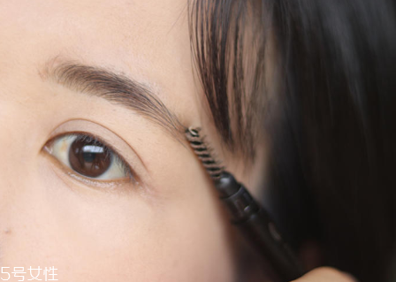 zeesea眉筆怎么樣？zeesea眉筆好上色嗎？