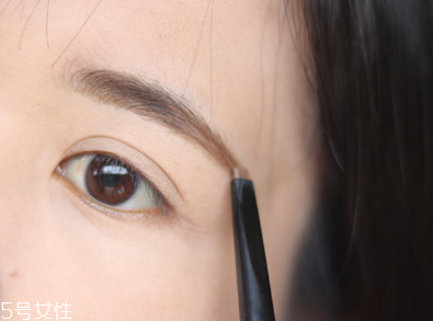 zeesea眉筆怎么樣？zeesea眉筆好上色嗎？